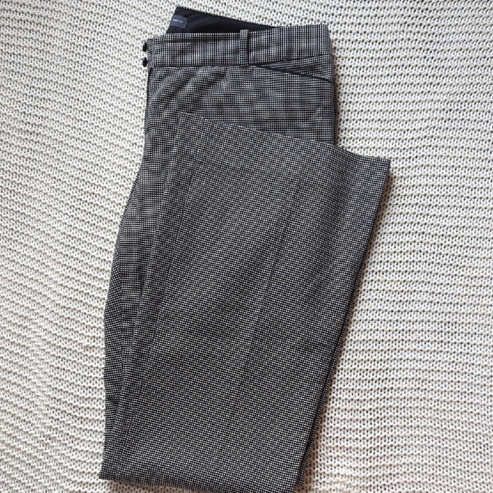 The Limited Drew Fit Black and White Patterned Dress Pants